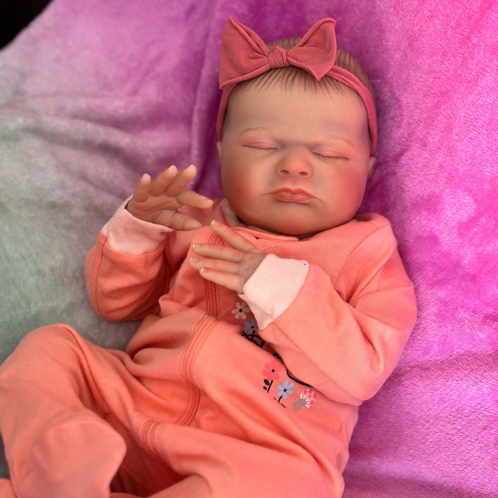 Reborn Max - Picture 5 of 16